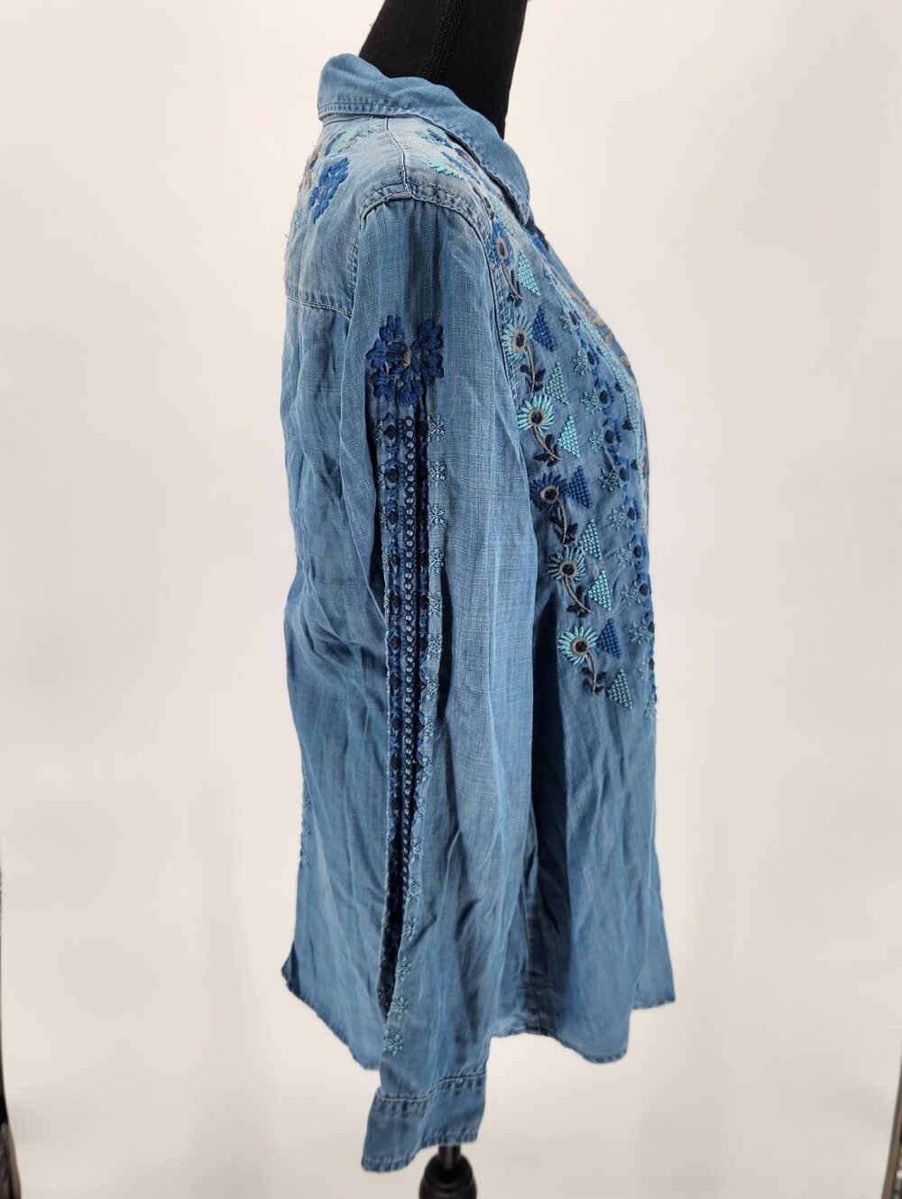 Driftwood Western, Cowboy, boho The Lana Lightweight Button Down Shirt - Picture 2 of 5